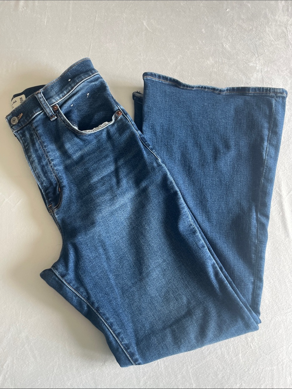 A&F Curve love ultra high rise flare 10/30s - Picture 2 of 7